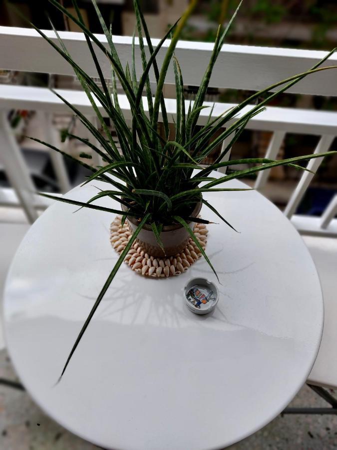 Christina-Anna Athens City Center Walking Distance To Everywhere And Acropolis, In One Of The Most Favorable Locations By National Gardens And Zoo, Hellenic Parliament In Syntagma And Stylish Exquisite Kolonaki Cozy Renovated Apartment Экстерьер фото